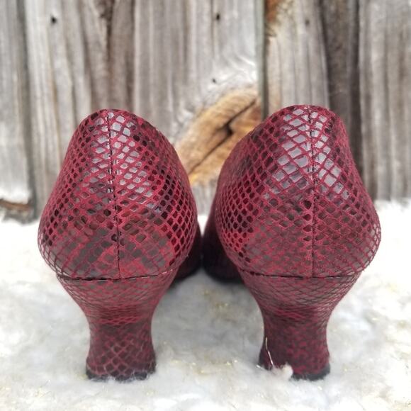 Suede & Snake Print Pumps Size 9.5 Square Cap Toe Dark Red Leather Heels Proxy - Picture 5 of 13